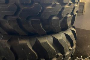 Gomme nuove 405/70r18