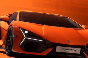 Lamborghini Revuelto 6.5 V12