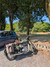 Royal Enfield Classic 500 battle green