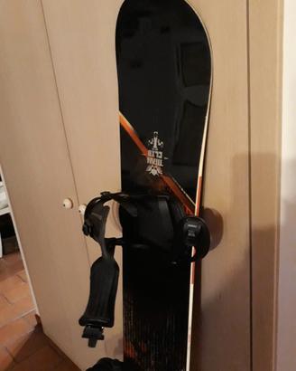 Snowboard Salomon e Scarponi Burton