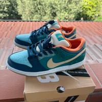 Nike dunk mia skate shop