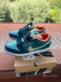 Nike dunk mia skate shop