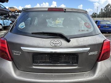 PORTELLONE POSTERIORE COMPLETO TOYOTA Yaris Serie