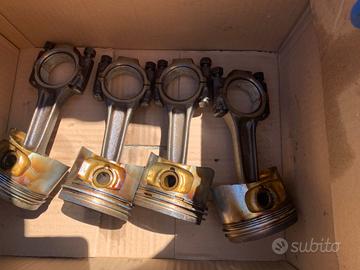 Pistoni e bielle originali Fiat uno turbo 1.4 cat.