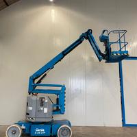 piattaforma a braccio articolato GENIE Z 34/22 N