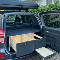 Kitchen Box Toyota RAV4 camperizzato