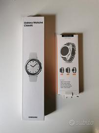 Samsung Galaxy Watch4 Classic metallo argento