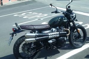 Triumph Scrambler 900 solo 8500 km