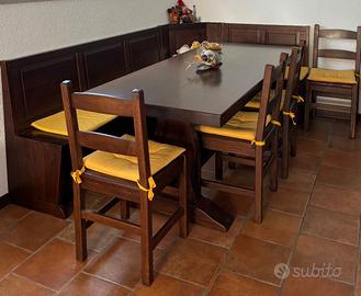 Tavolo con cassapanca in noce - massello