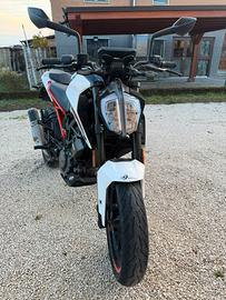 Ktm duke 125