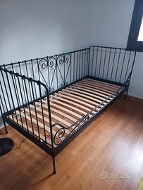 Letto in ferro battuto Meldal + Doghe Sultan Ikea