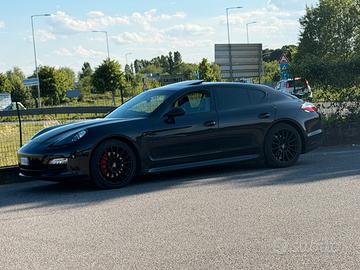 Porsche Panamera full