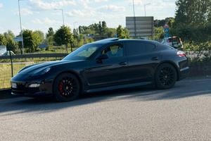 Porsche Panamera full