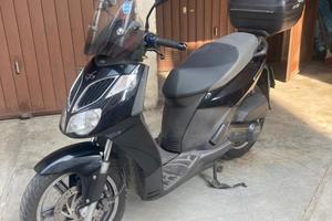 Aprilia  sportcity 200