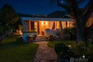 Costa Rei - Villa in centro con ampio giardino
