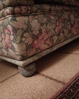 2 divani in vero piumino e legno