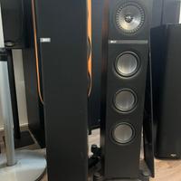 KEF Q500