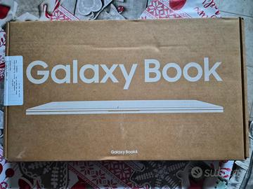 SAMSUNG BOOK 4 i3 MAI APERTO