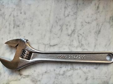 Chiave inglese regolabile a rullino marca Usag