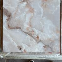 Piastrelle effetto marmo lucide