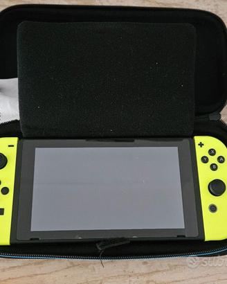 Nintendo Switch con Mario Kart 8  e Mario Tennis