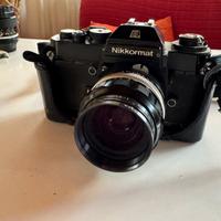 fotocamera reflex analogica vintage Nikkormat EL