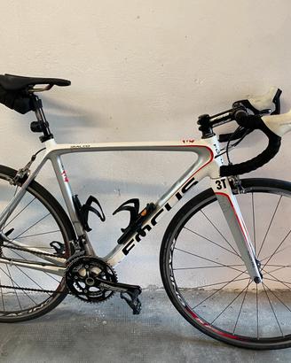 Bici da corsa Focus Izalco Pro 2.0