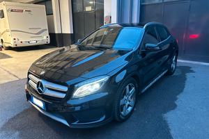Mercedes-Benz GLA 180d Premium AMG