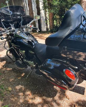  VN 900