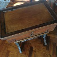 Mobiletto antico