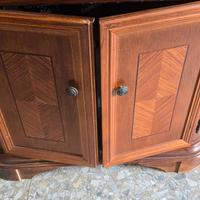 Mobiletto in legno (80×45×80h)