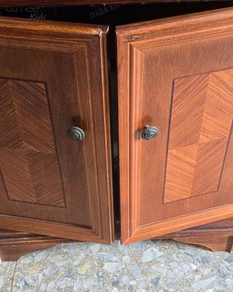 Mobiletto in legno (80×45×80h)