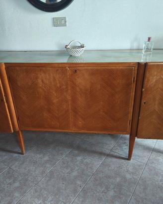 CREDENZA 