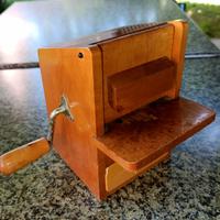 Grattugia Vintage Cantoni In Legno Tipo 1