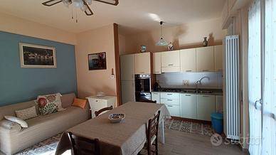 Attico con due Balconate Posizione tranquilla Box