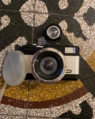 Fish-eye Lomography