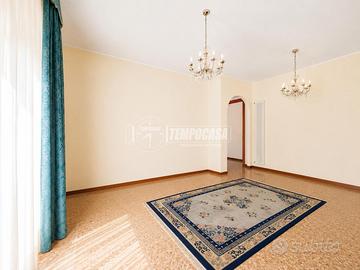 AMPIO QUADRILOCALE - VIA SAN BENEDETTO