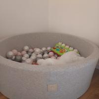 piscina palline e dondolo koala