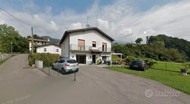 Open-space con terrazzo a Clusone