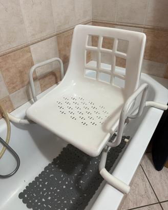 Seggiolino girevole per vasca da bagno