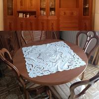 Soggiorno con tavolo e 6 sedie 