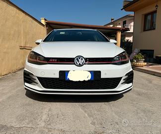 GOLF GTI 7.5 da 245 CV