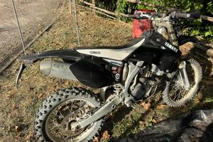 MOTO YAMAHA 250 4 TEMPI TARGATA