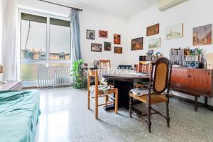 TRILOCALE ALL'ULTIMO PIANO CON BALCONE DA RISTRUT