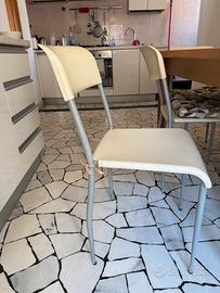 Tavolo da cucina e sedie