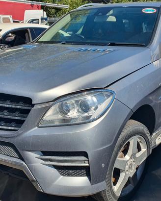 Mercedes ML 250 CDI Bluetec anno 2012 per ricambi 