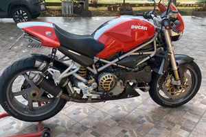 Ducati monster s4r
