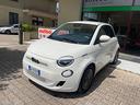 fiat-500-500e-berlina-42-kwh-la-prima