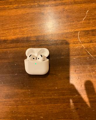 Apple AirPods 4