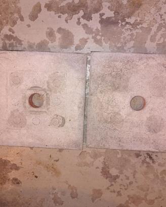 Coperchio in cemento con foro per pozzetto 50 X 50